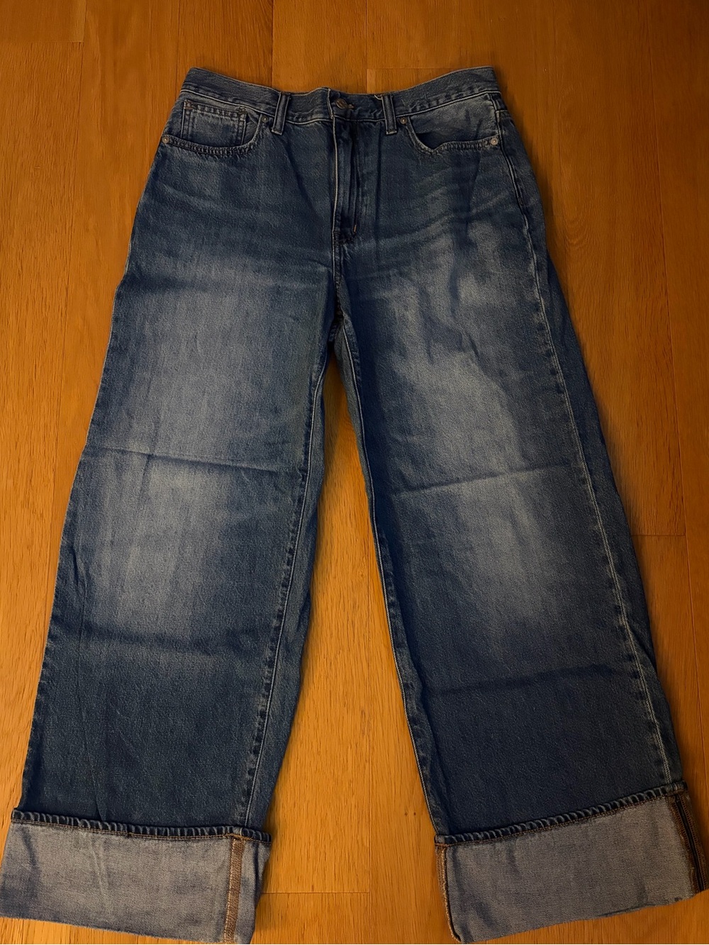 Madewell Women’s Relaxed Wide-Leg Jeans in Medium Blue